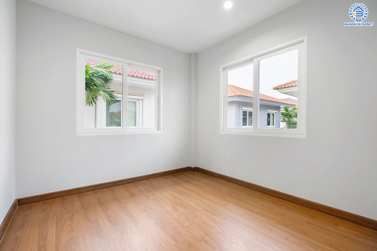 บ้านมือสองตกแต่งใหม่ คุณภาพแบรนด์ Q.House ม.คาซ่าวิลล์ ราชพฤกษ์-แจ้งวัฒนะ เนื้อที่ 50.6 ตร.ว. ฟังก์ชัน 3 ห้องนอน 2 ห้องน้ำ จอดรถได้ 2 คัน ทำเลศักยภาพ ติดถนนราชพฤกษ์ ใกล้ทางด่วน และเซ็นทรัลแจ้งวัฒนะ